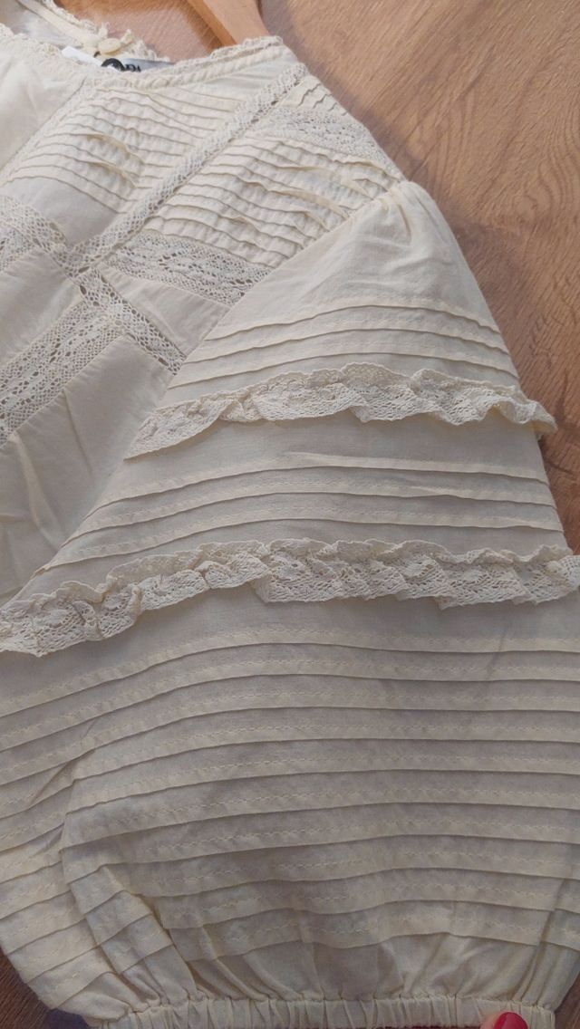 Blusa Zara Manga Abombada con Bordados Amarilla