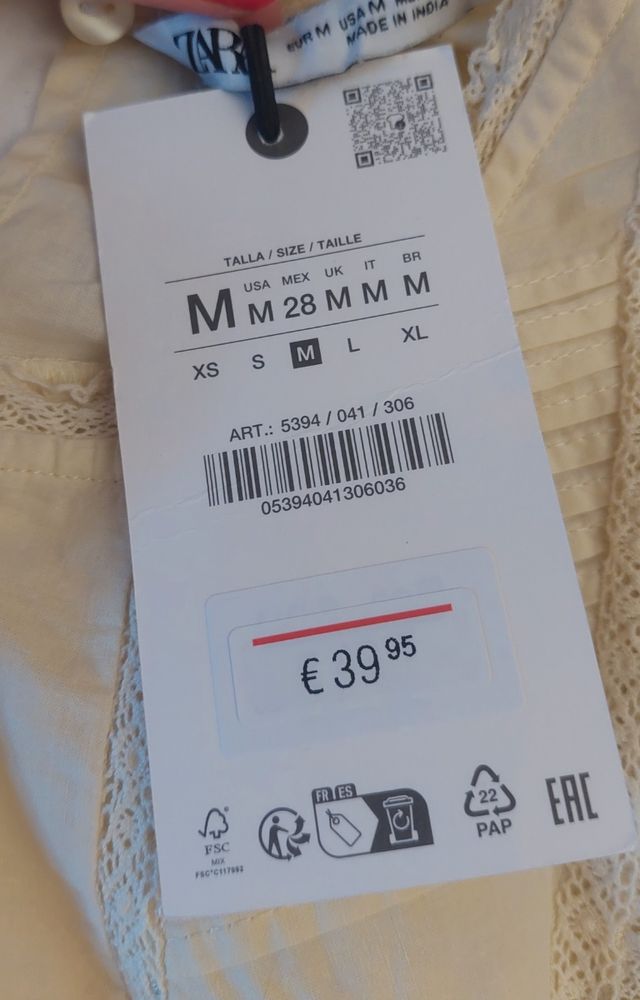 Blusa Zara Manga Abombada con Bordados Amarilla