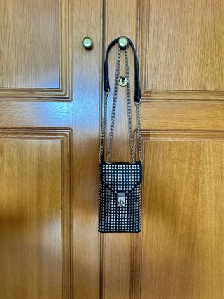 Bolso pequeño negro tachuelas plateadas