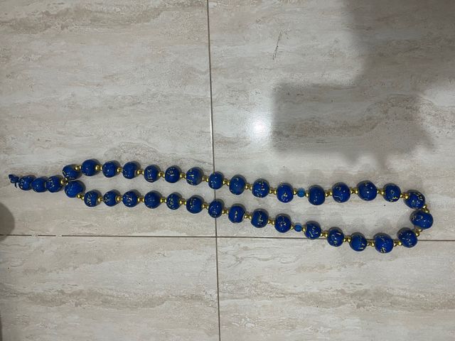 Collar Decorativo Azul y Dorado