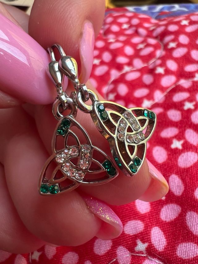 Pendientes Acero Inoxidable Triqueta