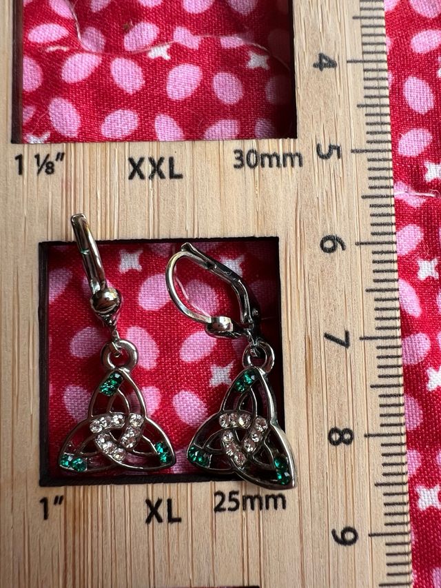 Pendientes Acero Inoxidable Triqueta