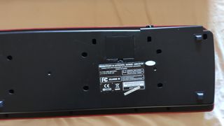 Teclado Behringer UMX610 USB/MIDI