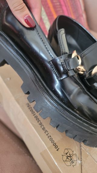 Mocasines Parfois negros suela track