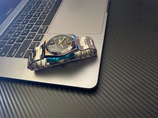 Reloj Hugo Poedagar nuevo - Negro