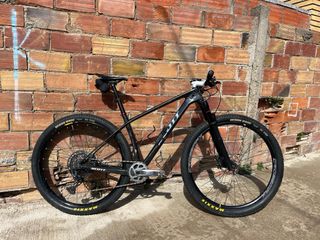  Scott Scale M raw carbon