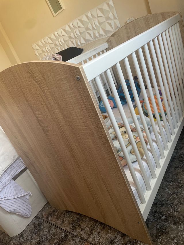 Cuna bebé + colchón