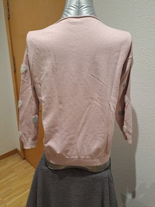 Jersey suave rosa con corazones grises y blancos