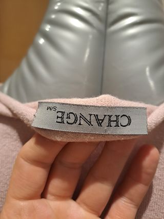 Jersey suave rosa con corazones grises y blancos