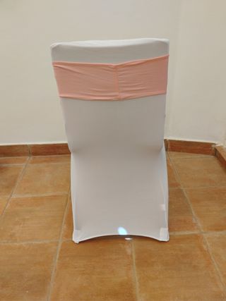 Funda para silla con banda rosa y corazón