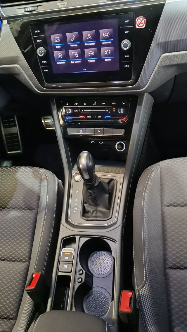 VOLKSWAGEN Touran Sport 2.0 TDI 110kW 150CV DSG