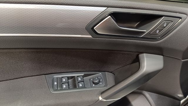 VOLKSWAGEN Touran Sport 2.0 TDI 110kW 150CV DSG