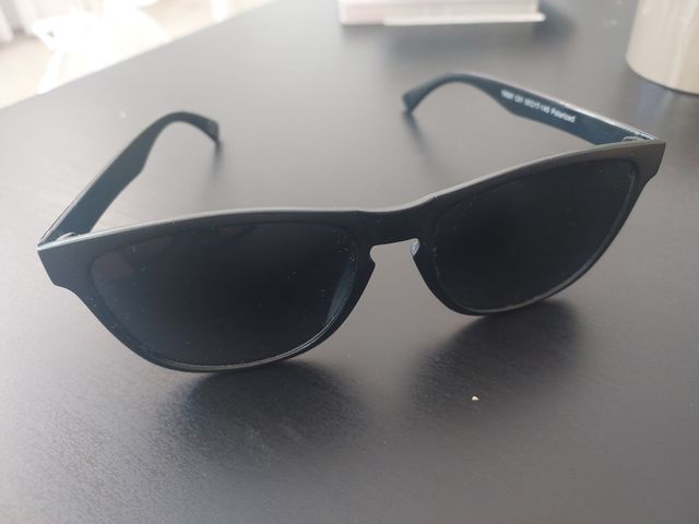 Gafas de sol negras