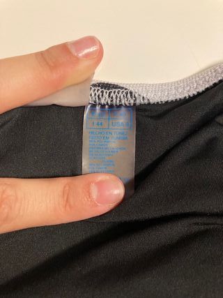 Bikini lunares blanco y negro