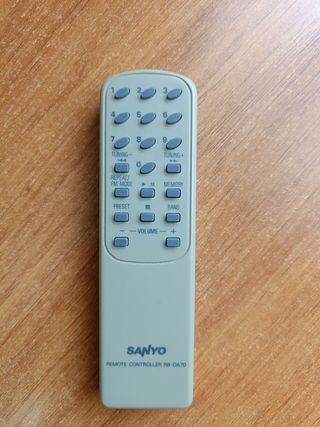 Minicadena Sanyo Beige y Plata