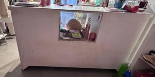 Mostrador tienda ropa