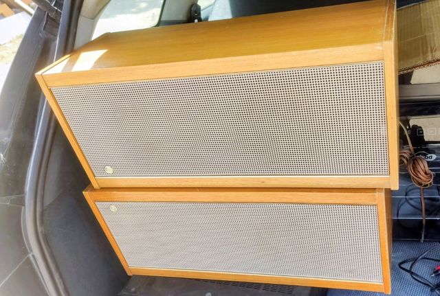 Altavoz vintage madera LOEWE OPTA