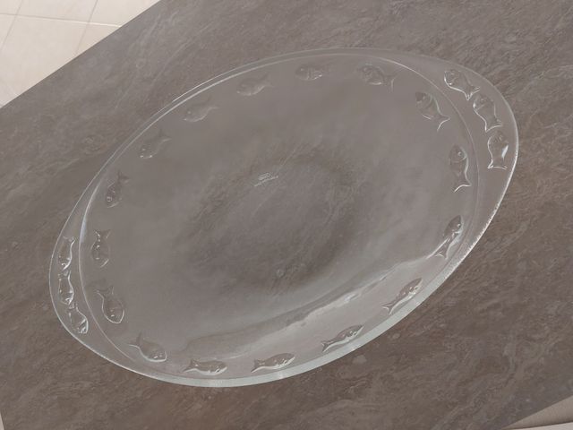 Vassoio in vetro con pesci