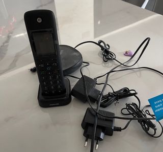 Teléfono Inalámbrico Motorola con Alexa
