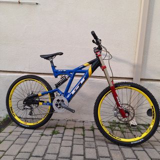 GT DHI edición limitada santa ana
