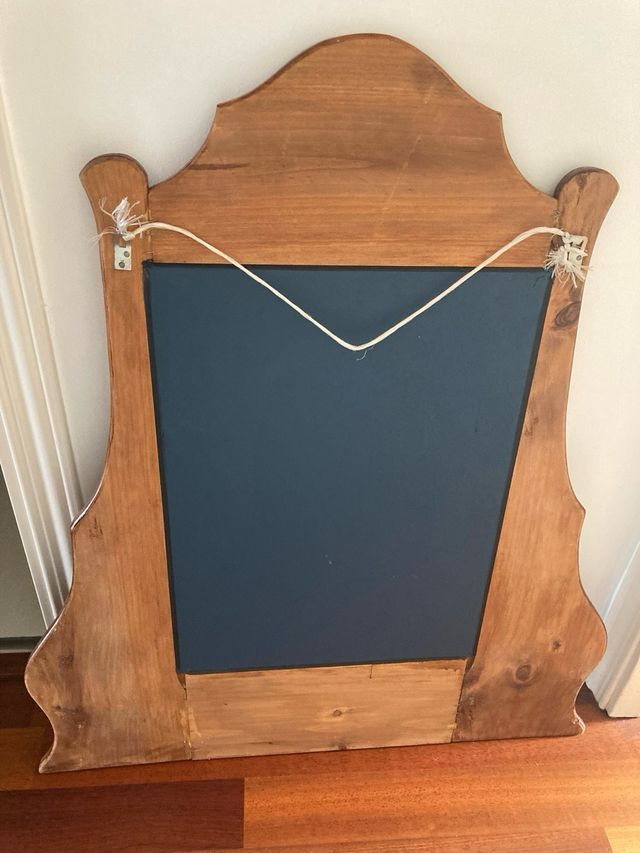 Espejo de madera artesanal