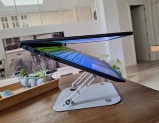 PORTÁTIL DELL 2025 Core i5 12ª 120Hz IPS 15.6" FHD