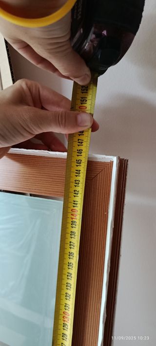 Marco de aluminio con cristal
No hago envíos 

