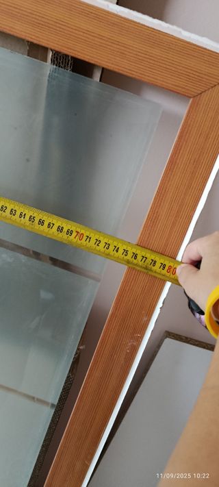 Marco de aluminio con cristal
No hago envíos 

