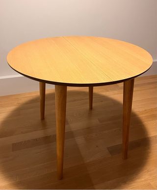 Mesa redonda extensible madera 90(170)90cm. Roble.