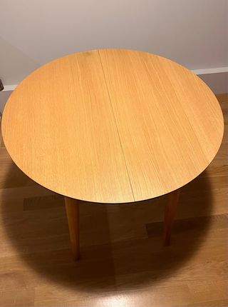 Mesa redonda extensible madera 90(170)90cm. Roble.