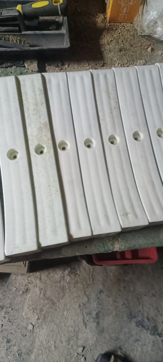 Asientos o bancos para grada.