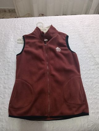 Chaleco polar marrón