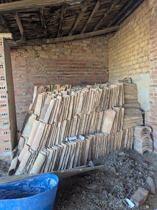 Tejas de barro para tejado (Villabraz León)