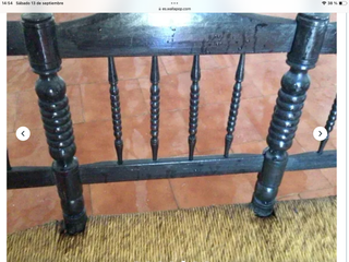 Sofá antiguo de mimbre y madera