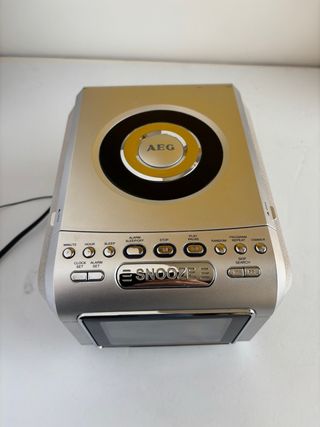 Radio Despertador AEG Plata