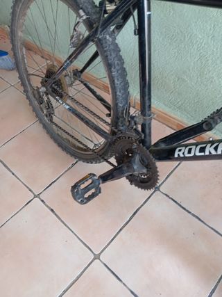 Bicicleta ROCKRIDER Negra