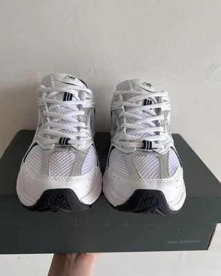 New Balance 530 Talla 45 Blanco Plata Marino