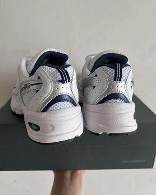 New Balance 530 Talla 45 Blanco Plata Marino
