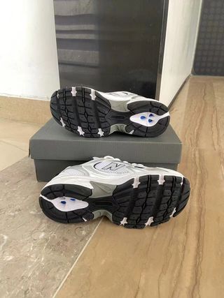 New Balance 530 Blanco Plata Marino Talla 44