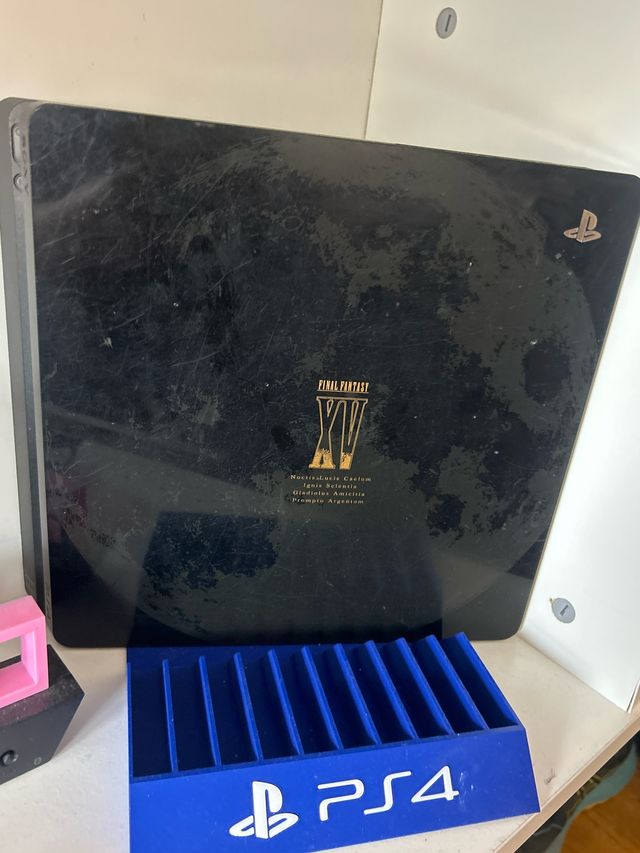 PS4 Final Fantasy XV Edition