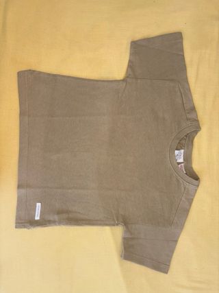 Lote 3 Camisetas Rayas y Lisa
4-5 años