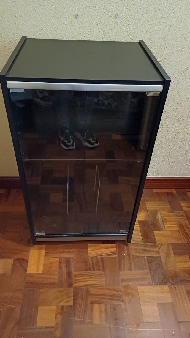 Mesita auxiliar negra