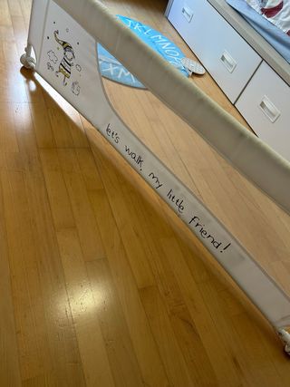 Barrera protectora para cama infantil