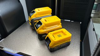 Soportes para baterías DeWalt