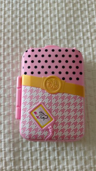 Muñeca Kookyloos con Maleta y Accesorios