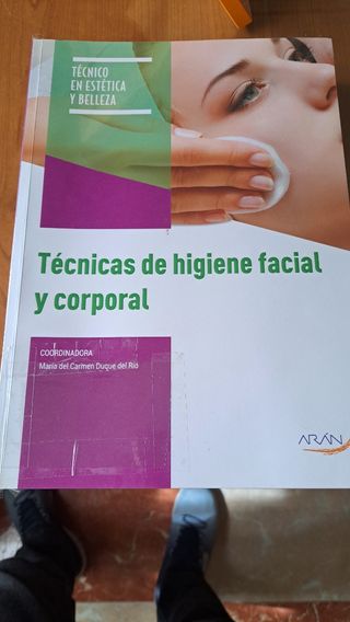 Estetica de 1 grado medio cada libro 25