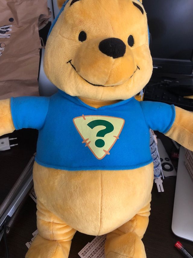 Peluche Winnie the Pooh con capucha