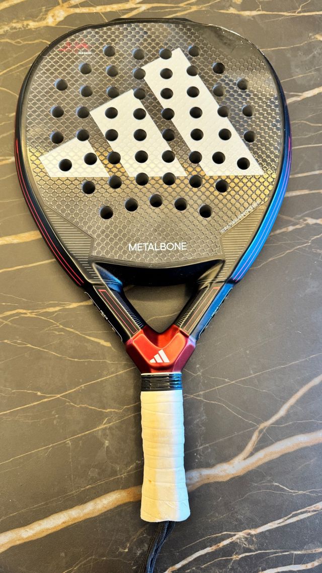 2 Raquetes Adidas Metalbone Ale Galán e Ale Galán