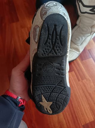 Mono de cuero Berik y botas Alpinestars