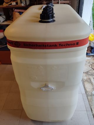 Depósito gasoil WERIT sin usar de 1000 litros